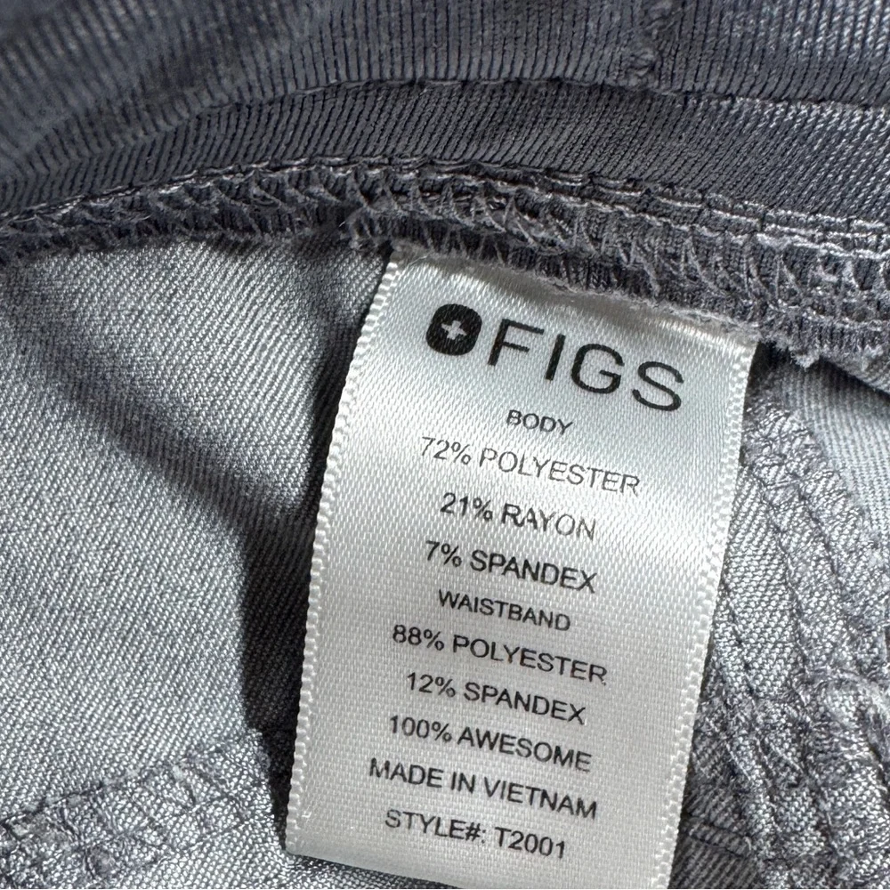 Figs Technical Collection Men’s Axim Cargo Grey Scrubs Pants Size Medium